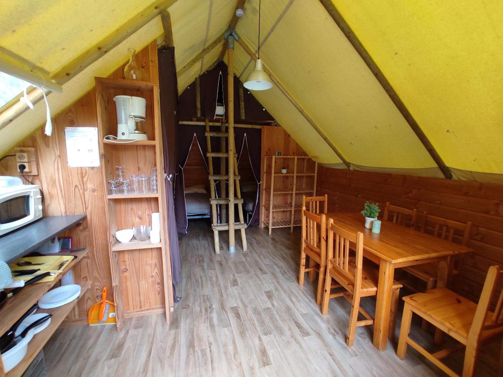 Camping Le Rouge Gorge **** 10' Puy Du Fou Сен-Лоран-сюр-Севр Экстерьер фото