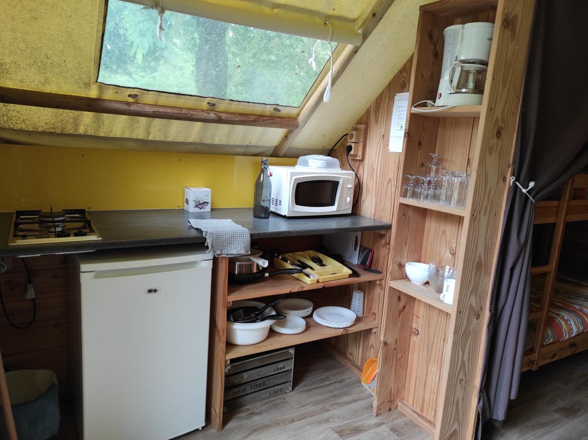 Camping Le Rouge Gorge **** 10' Puy Du Fou Сен-Лоран-сюр-Севр Экстерьер фото