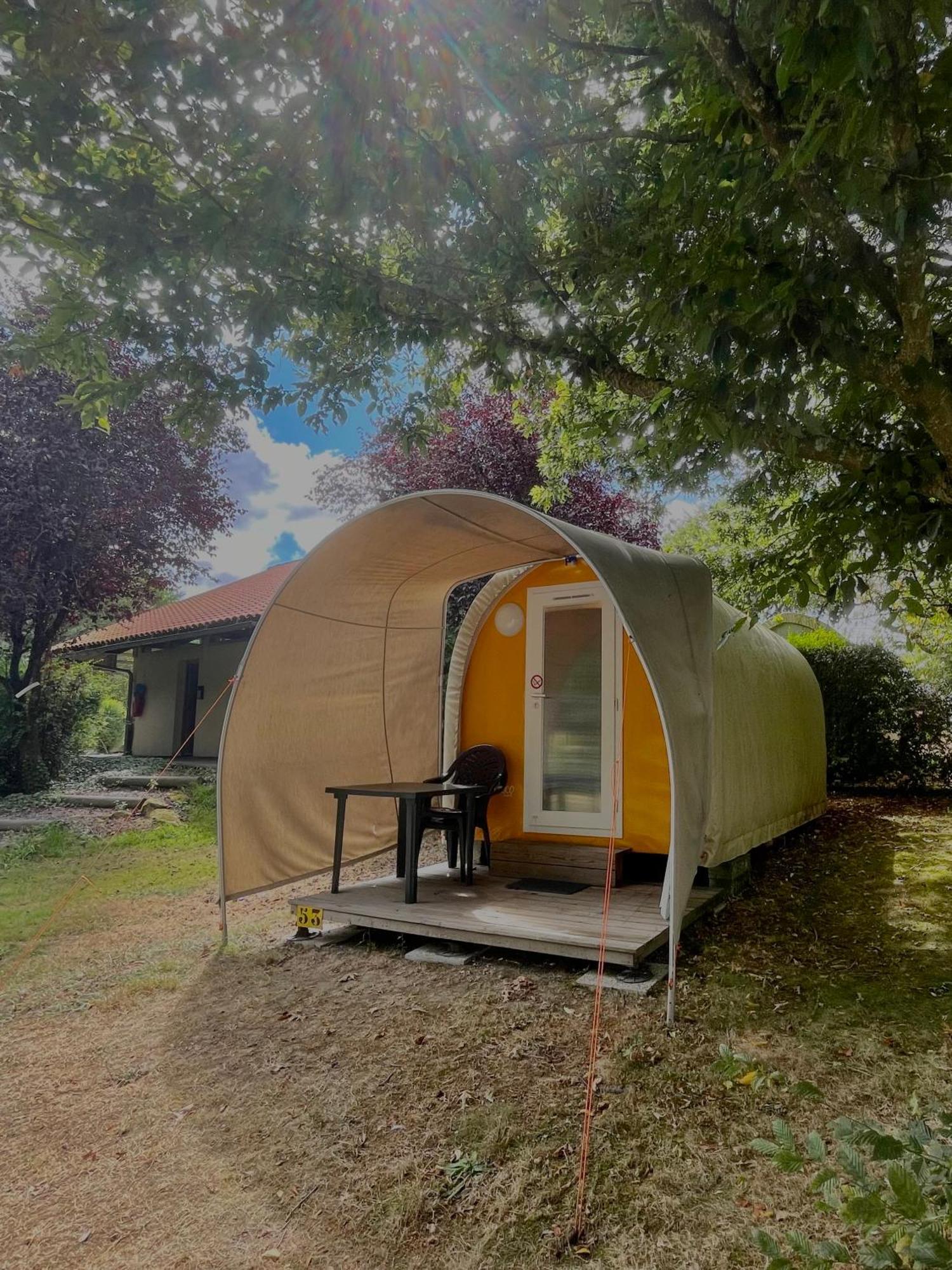 Camping Le Rouge Gorge **** 10' Puy Du Fou Сен-Лоран-сюр-Севр Экстерьер фото