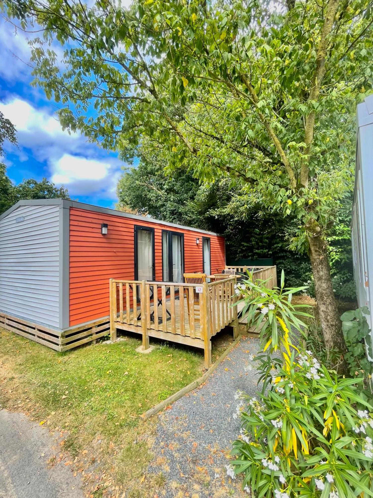 Camping Le Rouge Gorge **** 10' Puy Du Fou Сен-Лоран-сюр-Севр Экстерьер фото